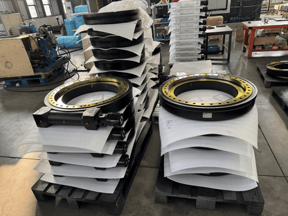 SE17 Enclosed Housing Slew Drive Single Axis Worm Gear Slewing Drive With Hydraulic Motor for Truck Crane
